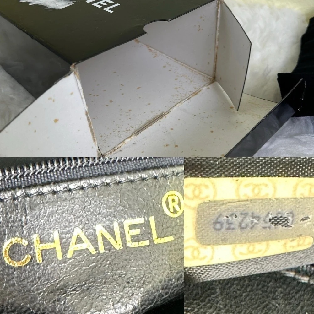 💯Authentic Chanel Black Patent Leather Chain Mini Bag🍀